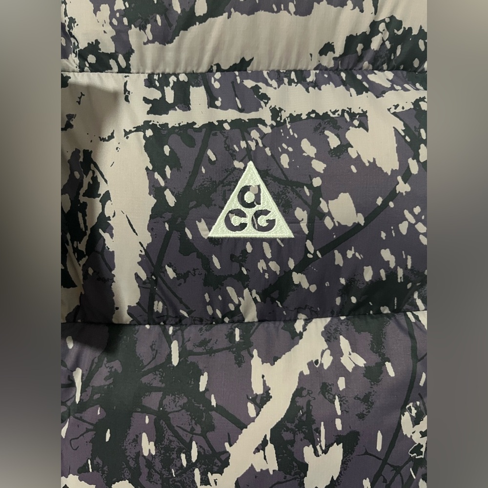 New $250 Nike ACG Lunar Lake Therma FIT ADV vest FV7331-573 - Womens XS - Picture 5 of 8